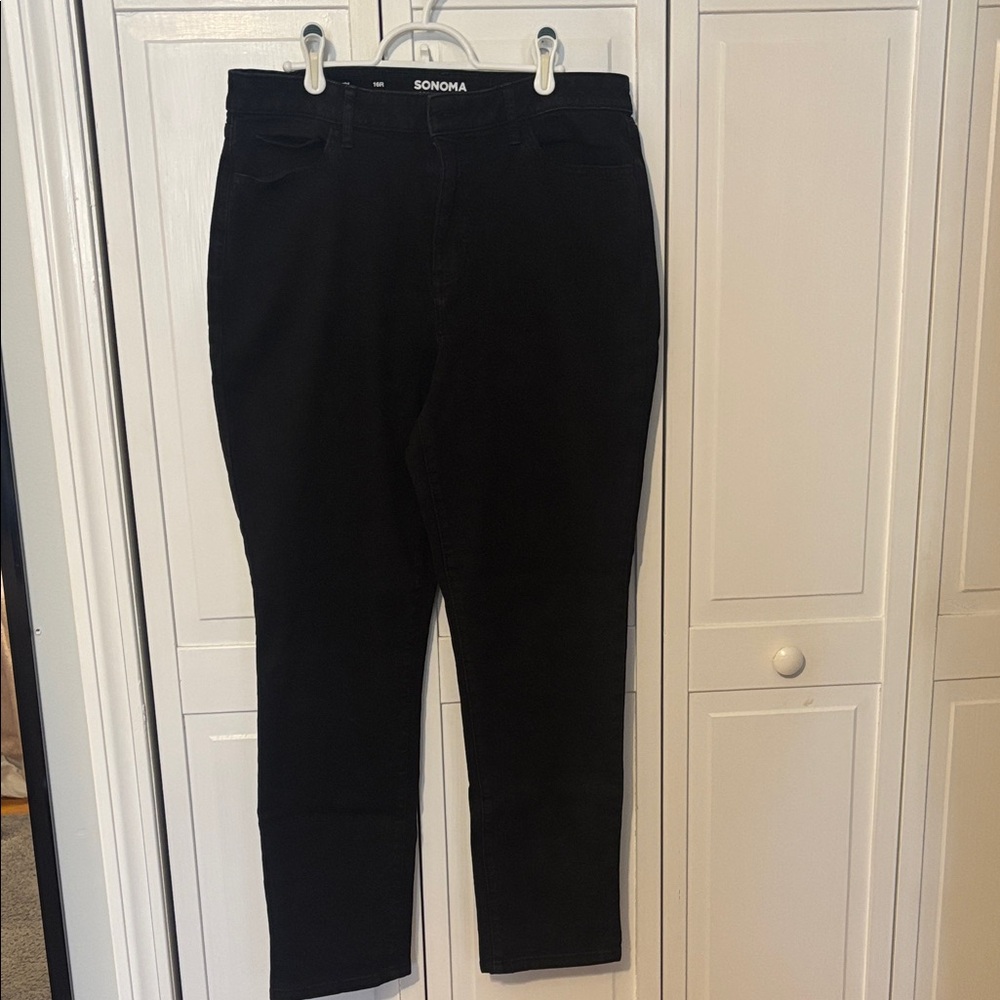 Sonoma Black Straight Leg Women Jeans